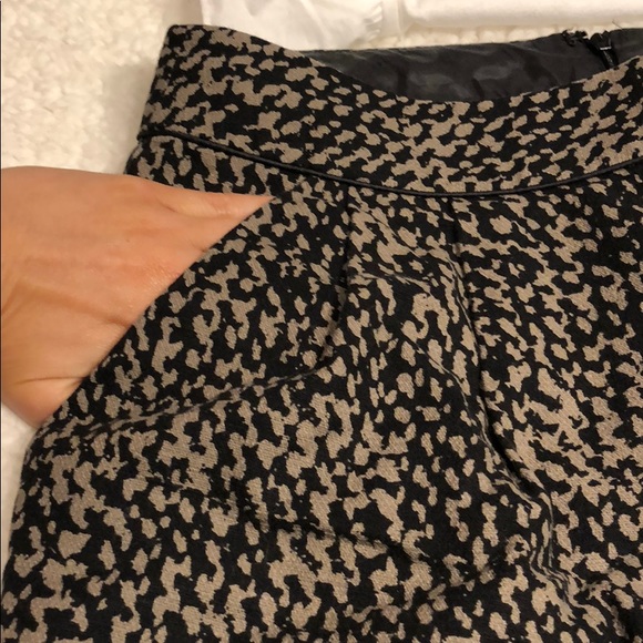 Gap Skirt - Picture 3 of 3